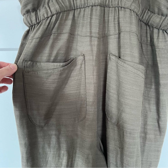 Democracy Cropped Ankle Overalls - Picture 7 of 10